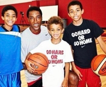 Scottie Pippen with his sons 